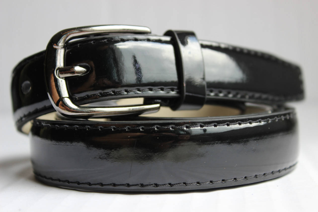 

Черный лаковый женский ремень