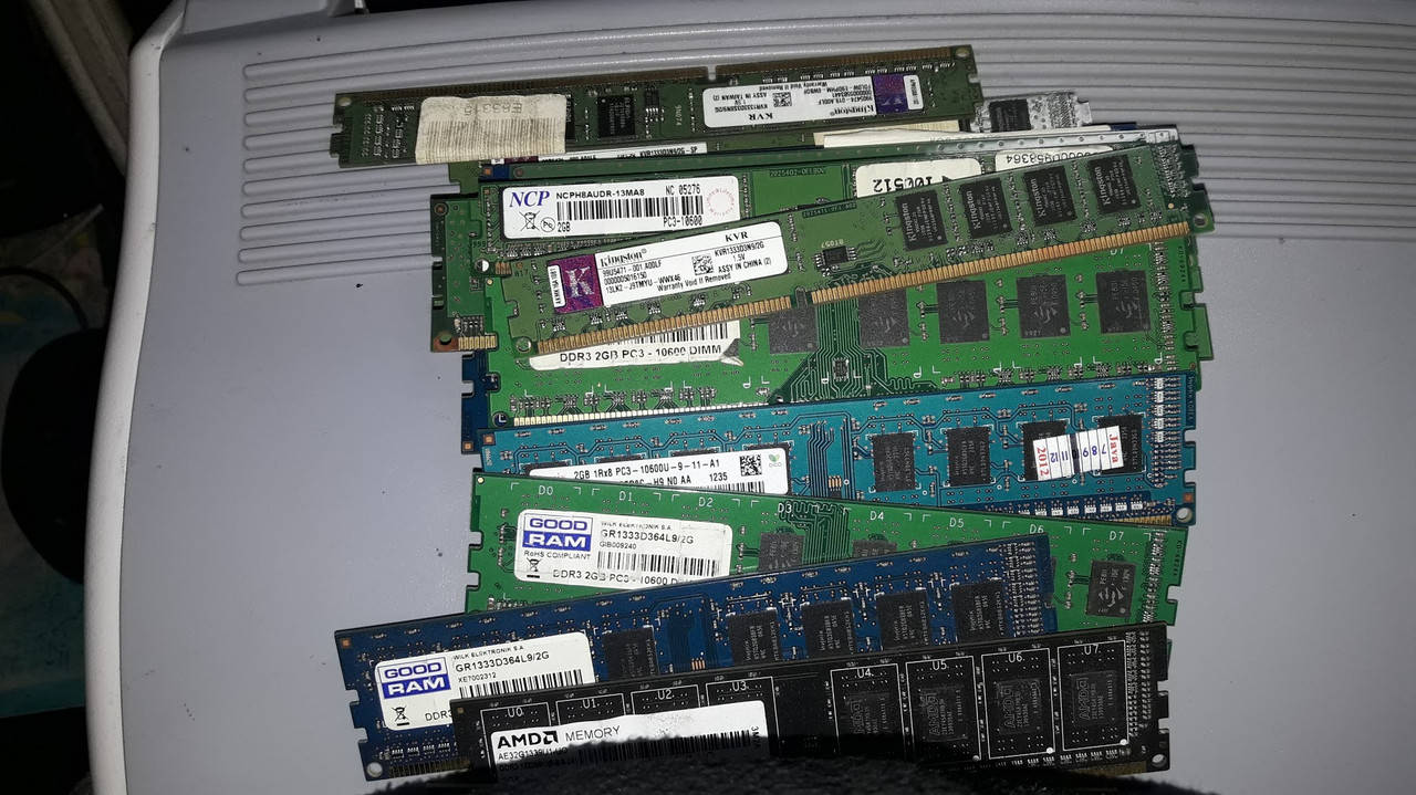 

Оперативная память DDR3 2 Гб