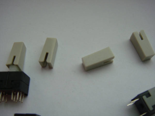 

Толкатель кнопки 13.5mm для пультов