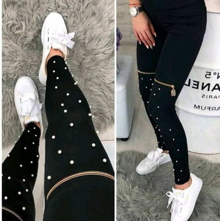 

Лосины бусинки спереди +замочек.
