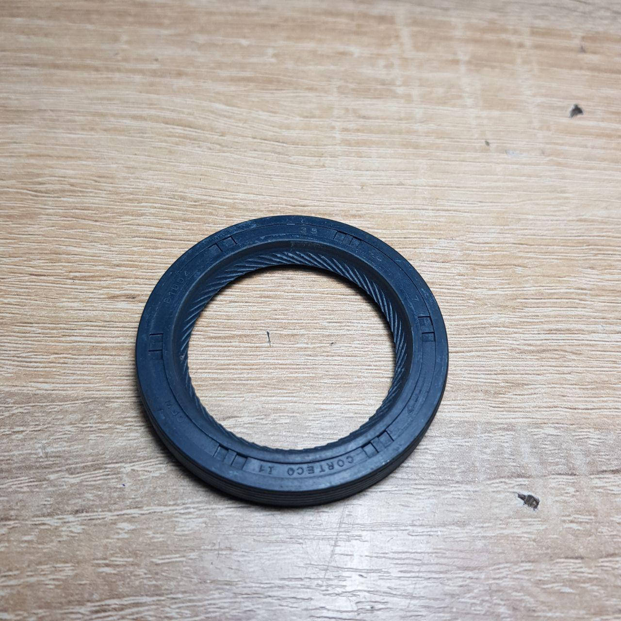 

Сальник вала первичного КПП Газель,Волга (35х48х7) (пр-во CORTECO,Германия)