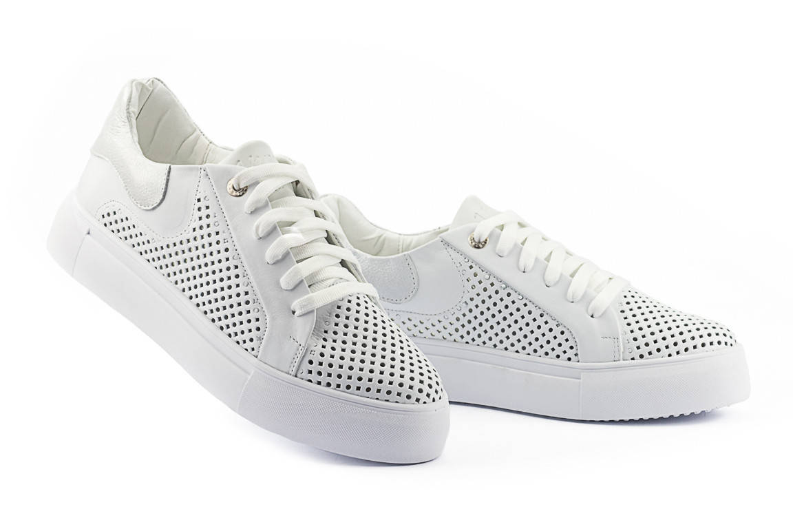 

Женские кроссовки кожаные летние белые Yuves 593 Casual