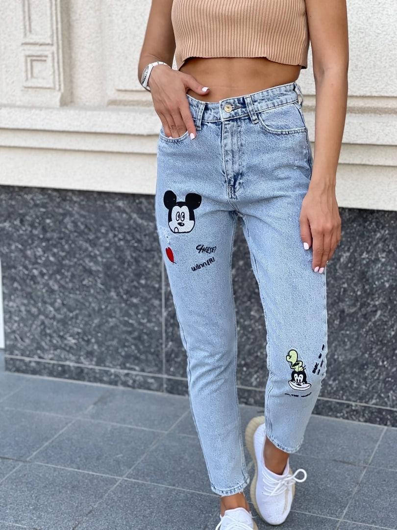 

Женские джинсы с принтом Микки Мауса , стильные джинсы мом с принтом отличное качество Турция , Джинсы МОМ