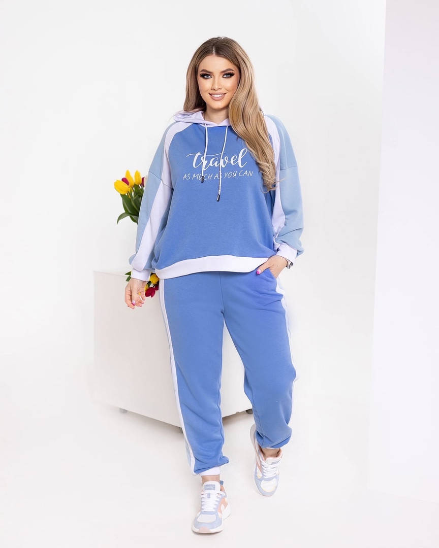 

Женский спортивный костюм. Размеры 48-50, 52-54, 56-58, 60-62 56-58, Черный