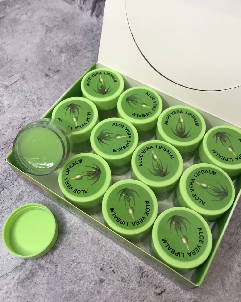 

Бальзам для губ Aloe Vera 99%(8g)