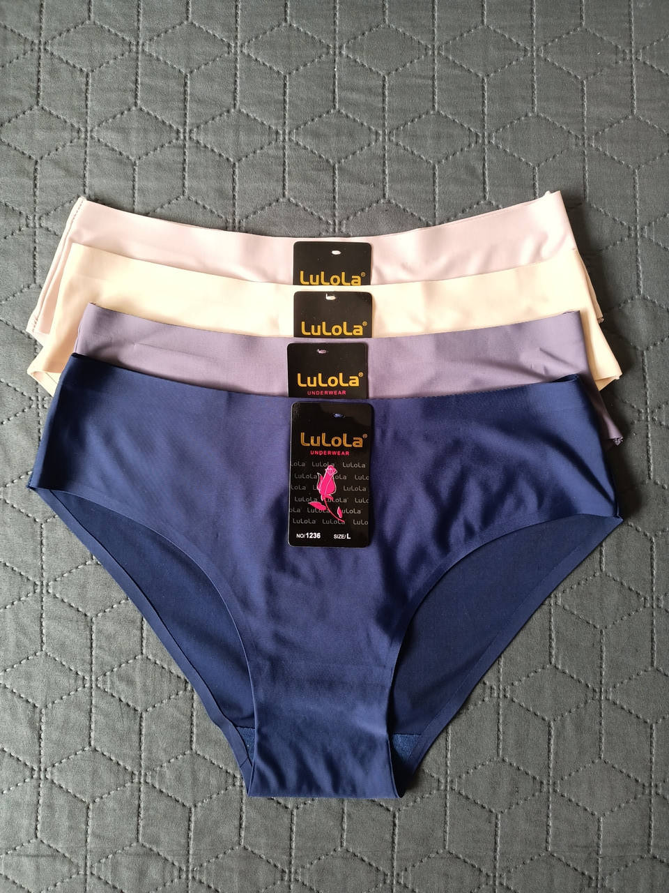 

Трусики женские LuLoLa 1236 бесшовные слипы размеры xl, xxl РОЗНИЦА