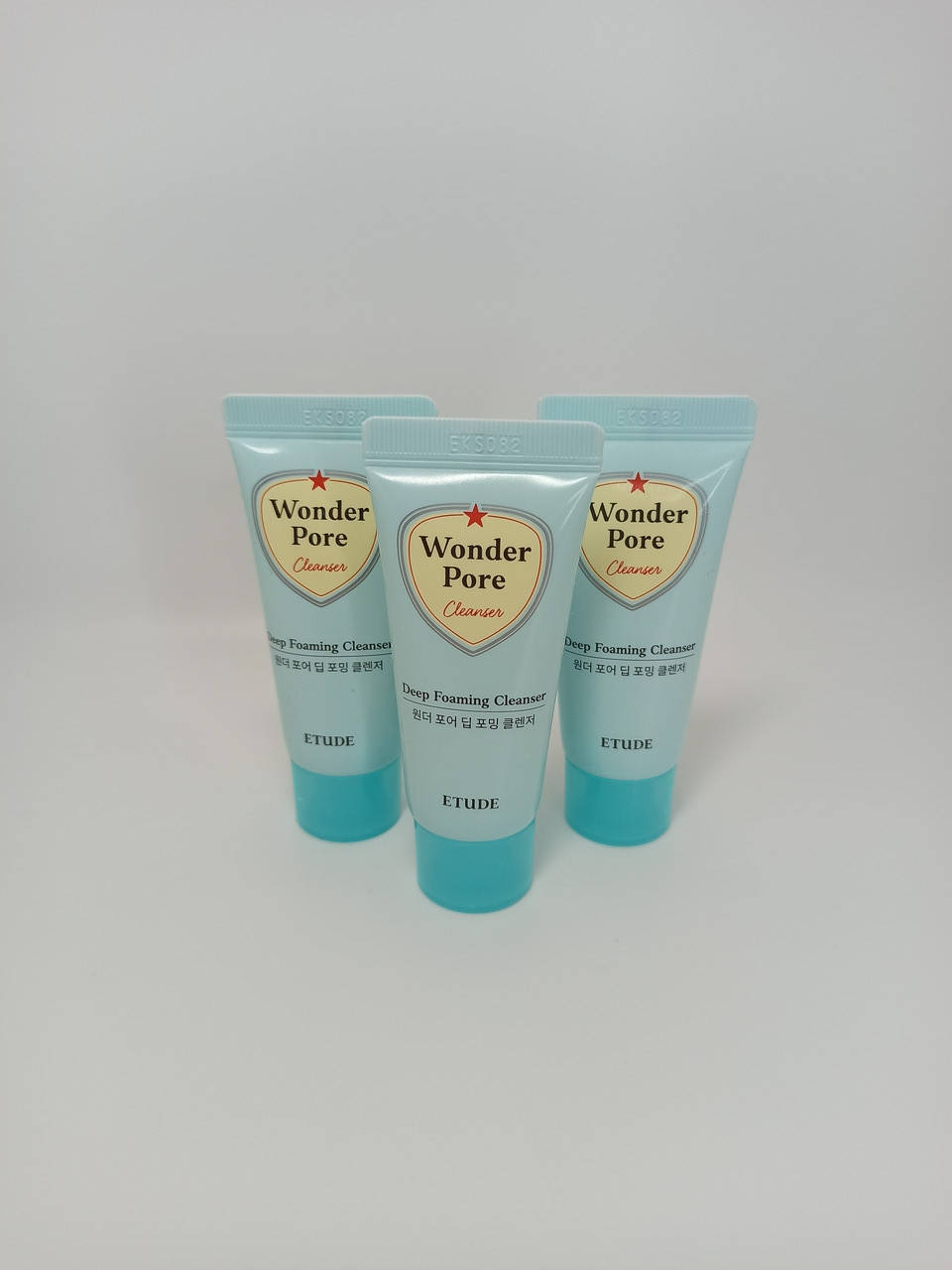 

Очищающая пенка для кожи с расширенными порами Etude House Wonder Pore Deep Foaming Cleanser 20 мл