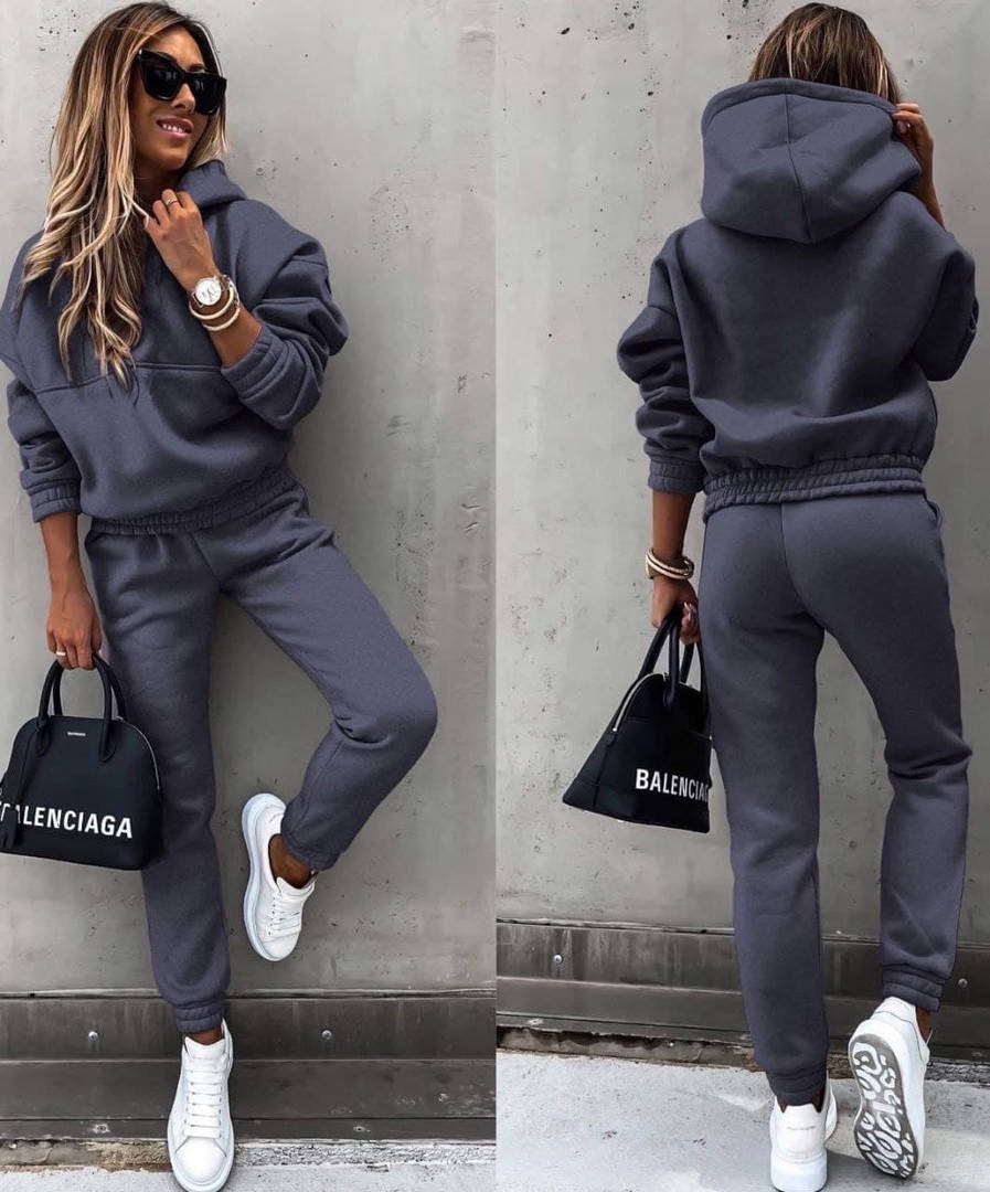 

Женский Спортивный Костюм на флисе