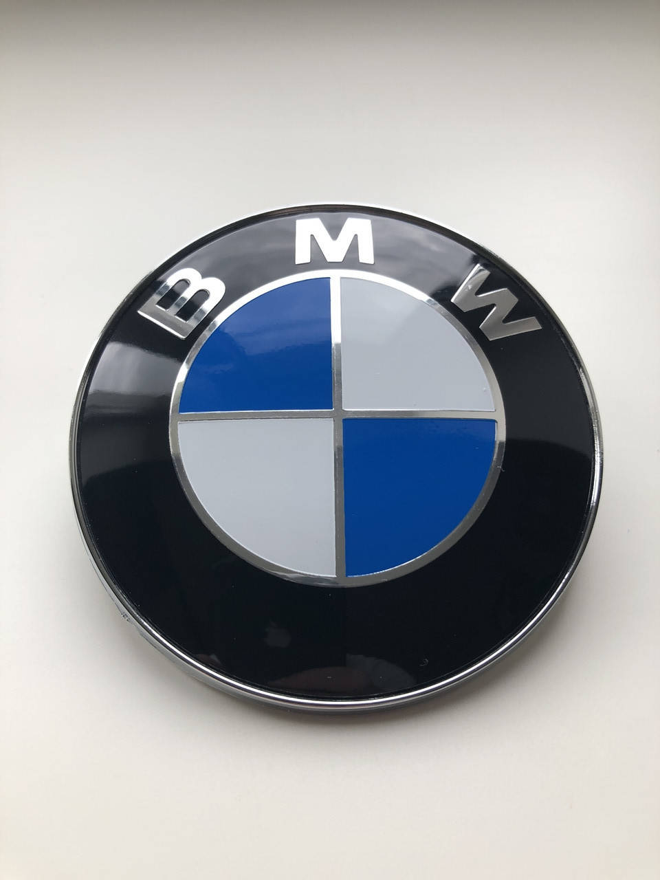 

Эмблема BMW 82mm на капот багажник 51 148 132 375