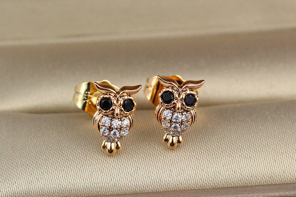 

Серьги гвоздики Xuping Jewelry совы с черными фианитами 1,1 см золотистые