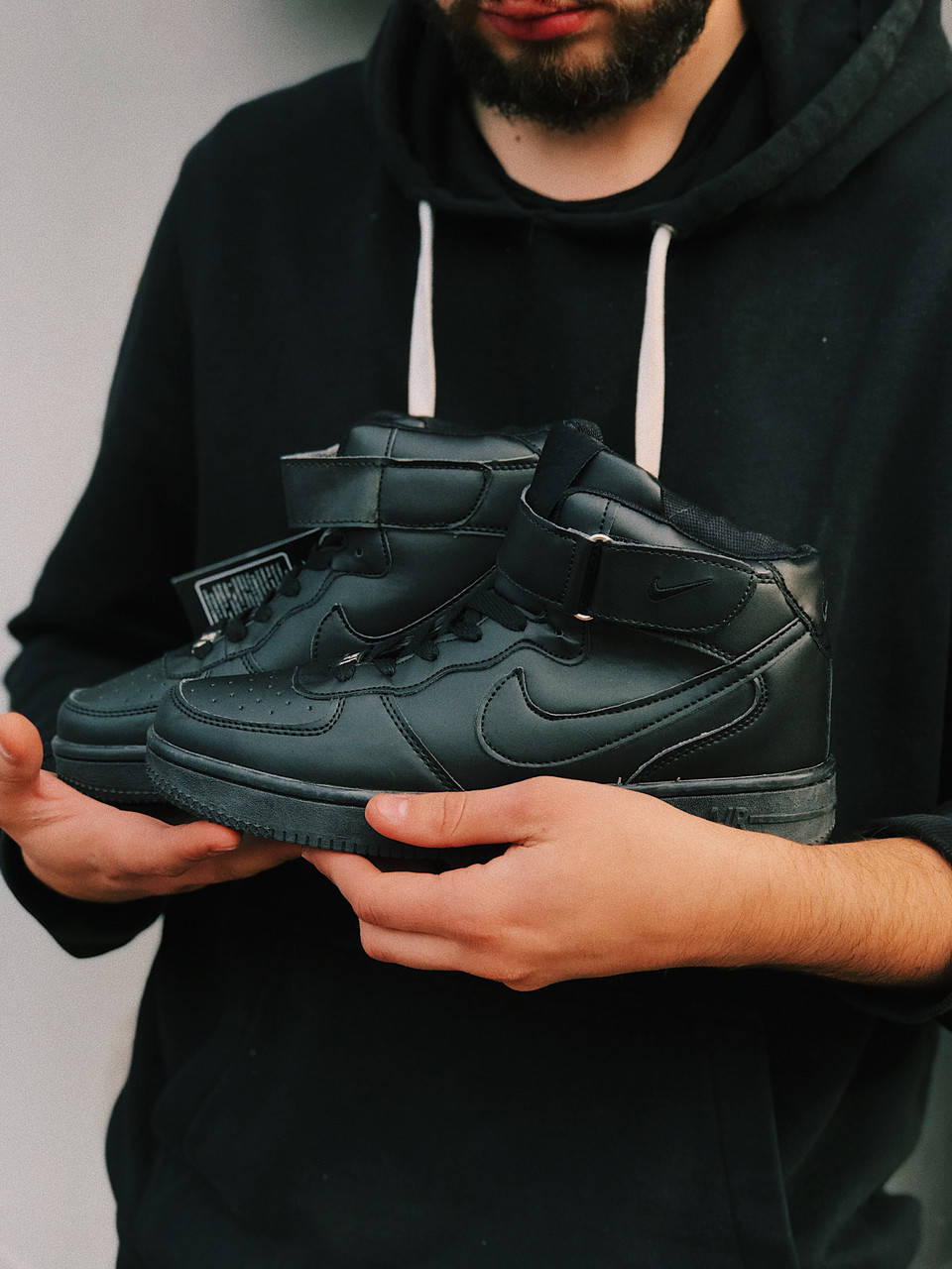 

Кроссовки Найк Аир Форс черные высокие Nike Air Force High Black 44, Черный