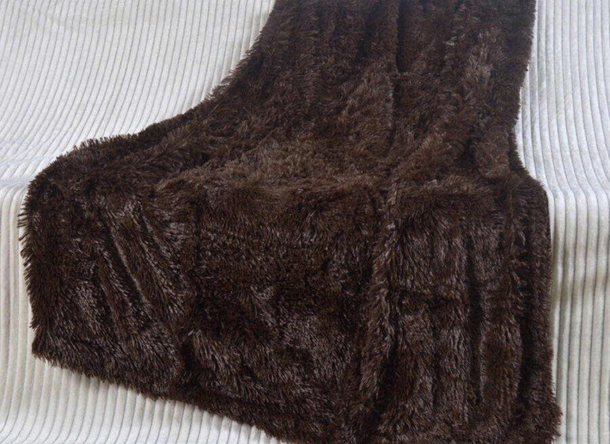 

Меховое покрывало Травка Шоколадное 220*240/Покрывало с длинным ворсом/покрывало на большую кровать, Разные цвета