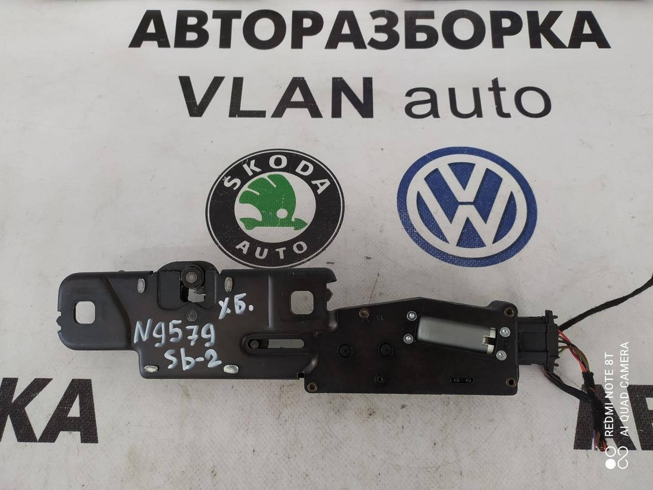 

Привід доводчика кришки багажника 4F9827383E СуперБ 2