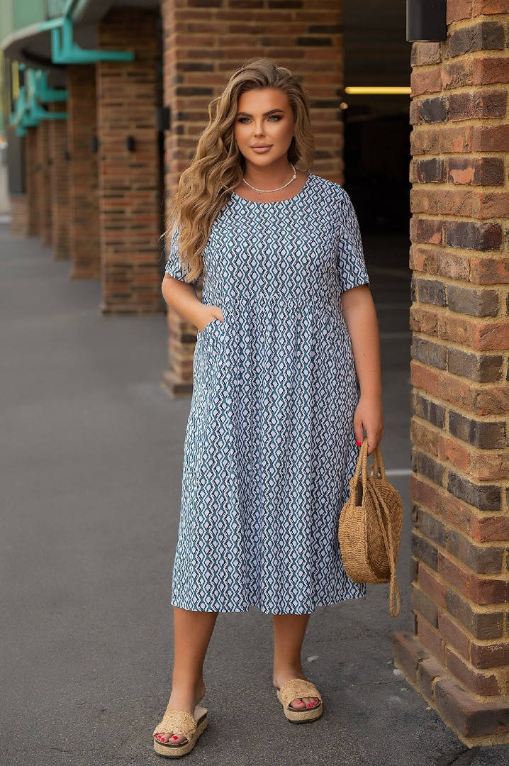 

Жіноча сукня зі штапелю. Розміри: 50.52.54.56