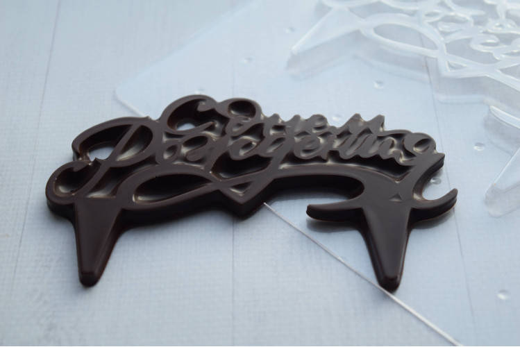 

Пластиковая форма С днем рождения- топпер