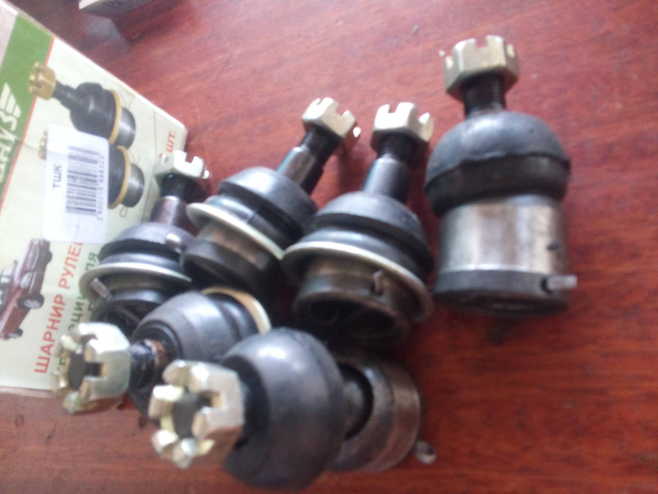 

Шарнир тяг рулевых (пальцы в сборе) ГАЗ 24, 2410, 31029, 3110