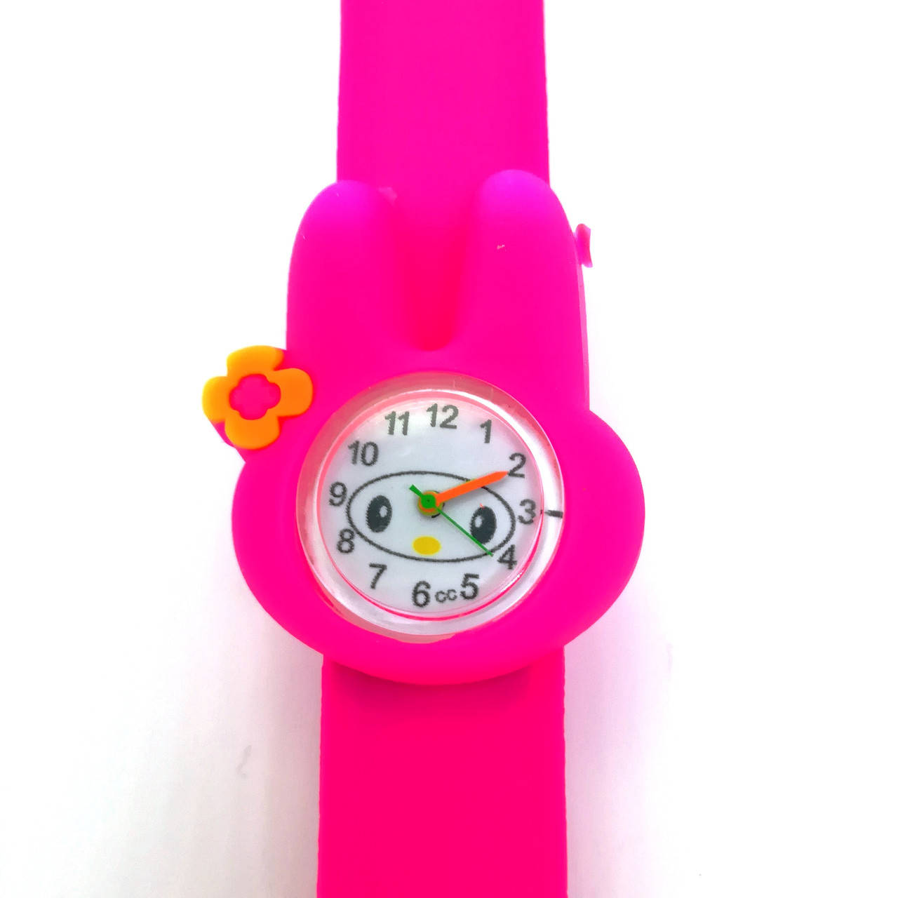 

Детские часы Flip-flop Зайка на малиновом силиконовом флип-ремешке.