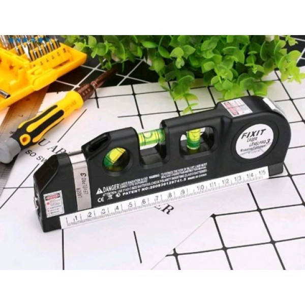 

Лазерный строительный уровень с рулеткой и линейкой Laser level meter 3в1