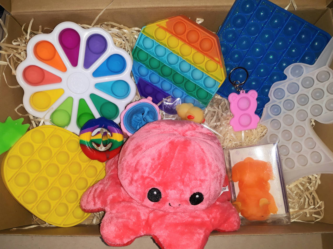 

11 антистресс игрушек Gift Box! Подарочный бокс. Pop it , Simpl dimpl, осминожки, собачка