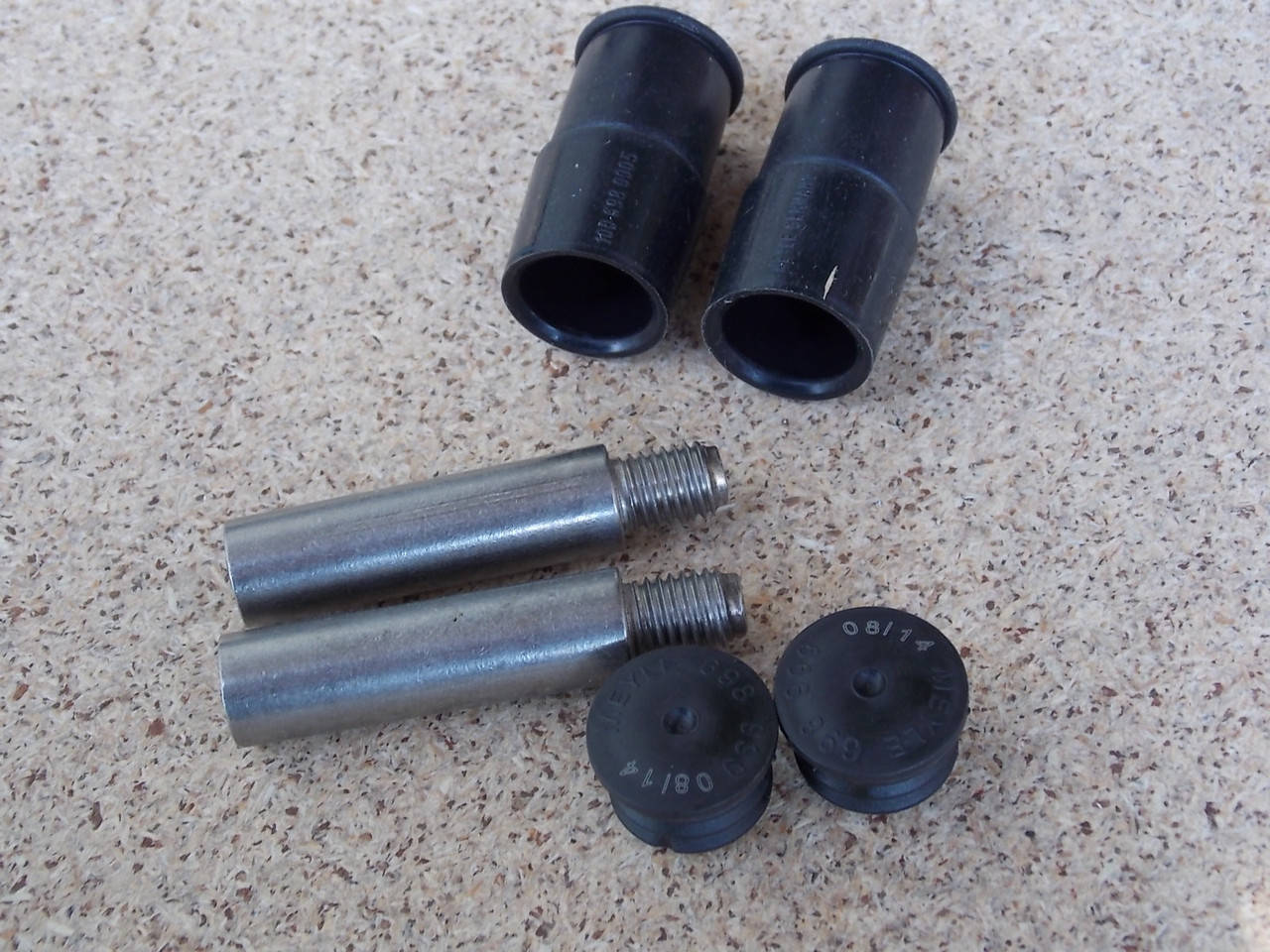 

Направляющая суппорта MB Sprinter/LT/Connect/T4/T5/Caddy III MEYLE 014 698 0006/S