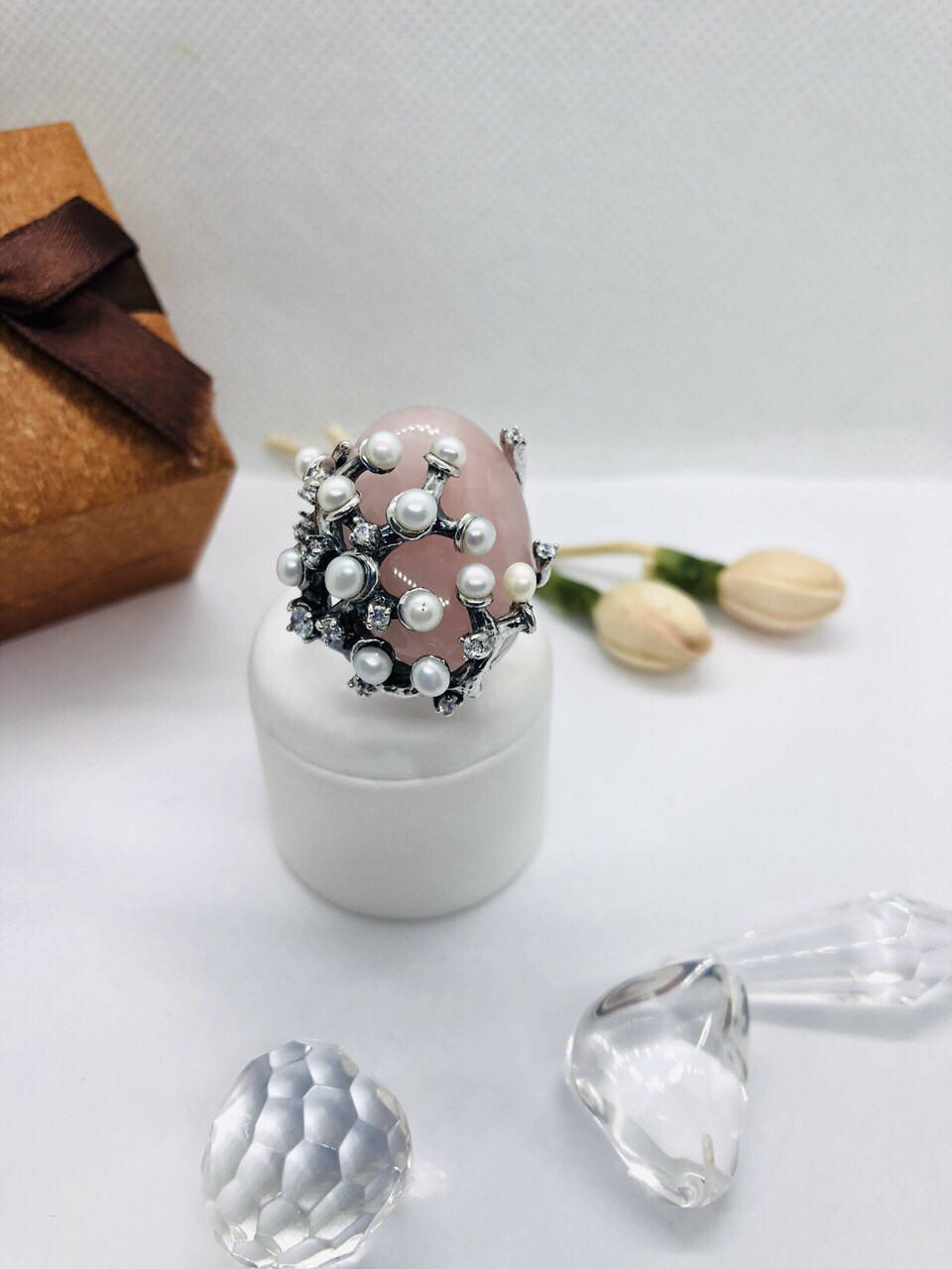 

Серебряное кольцо "Гаэта" розовый кварц