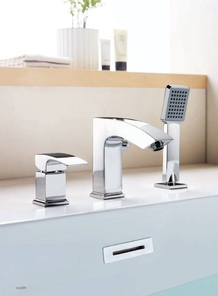 

Смеситель для ванны на 3 отверстия SANTEP 128, Хром