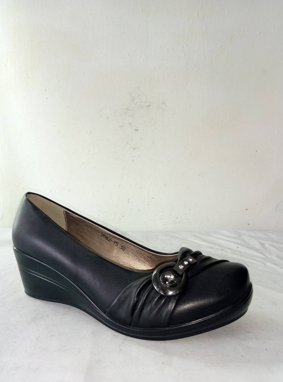 

Туфли женские YULIA 37., Черный