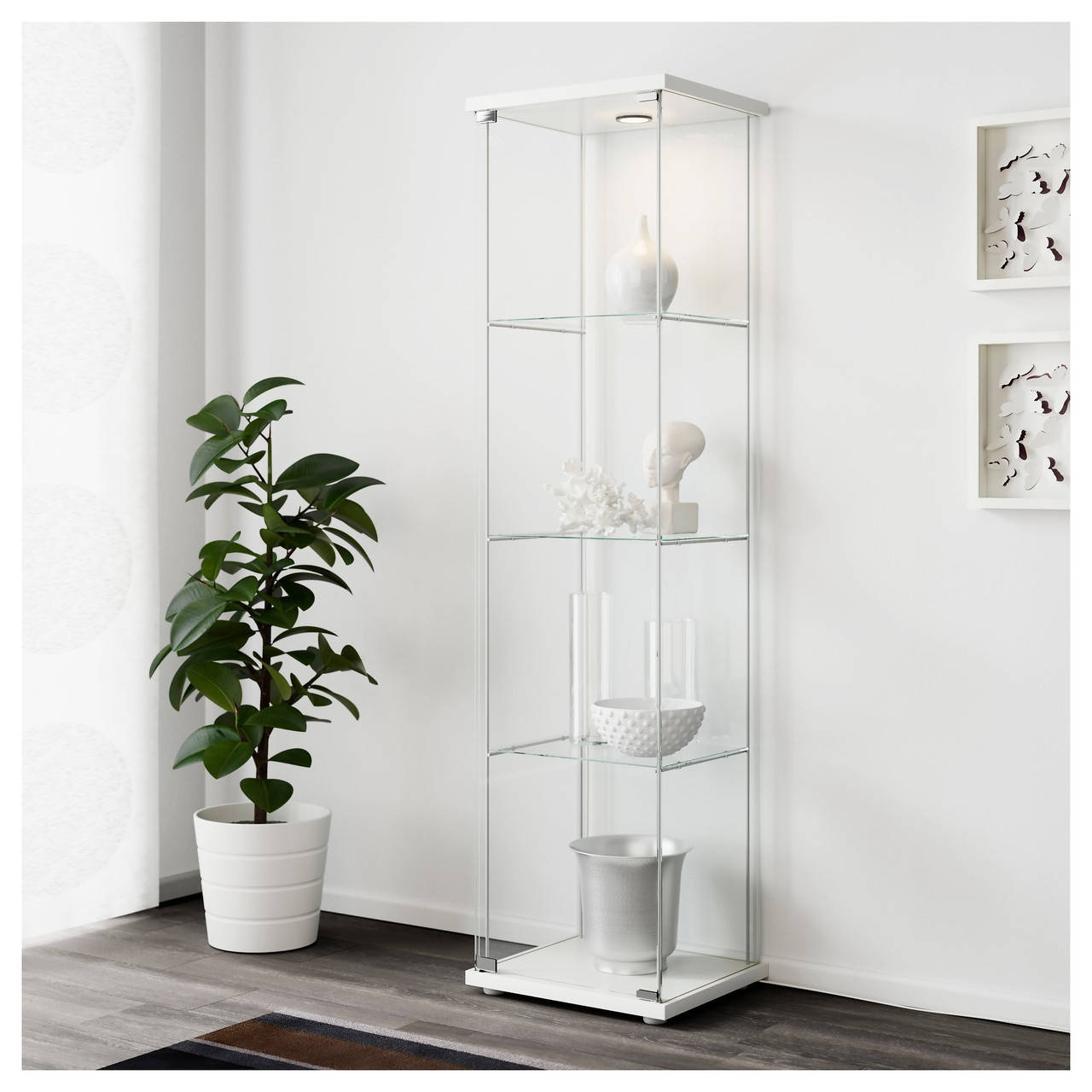 

Шкаф-витрина DETOLF