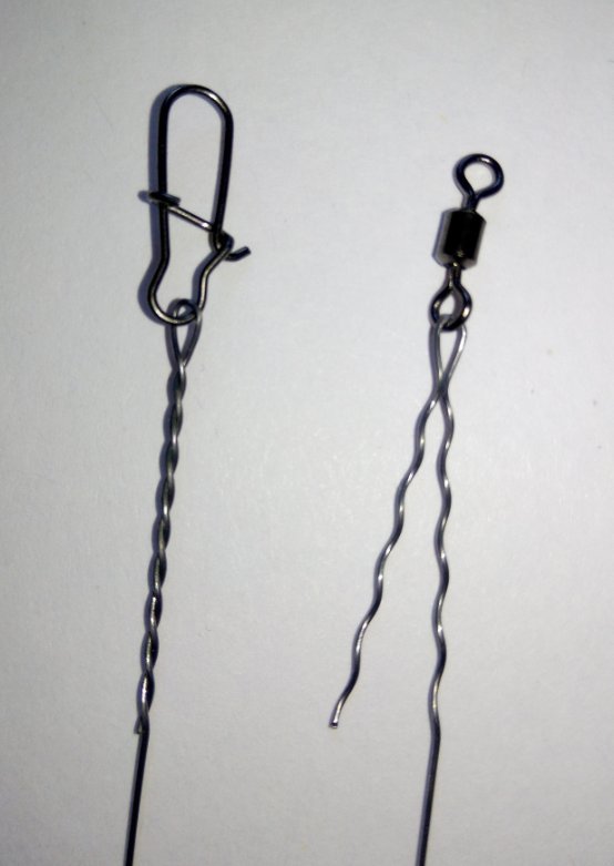 

Рыболовный металический поводок скрутка с вертлюгом и карабином 200 мм., 0,3 мм., на розрыв - 10 кг., Серый