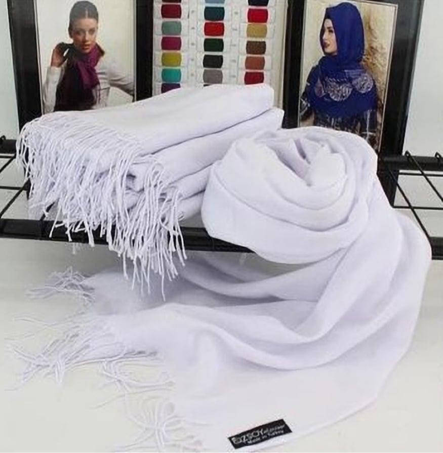 

Шарф однотонный женский белый