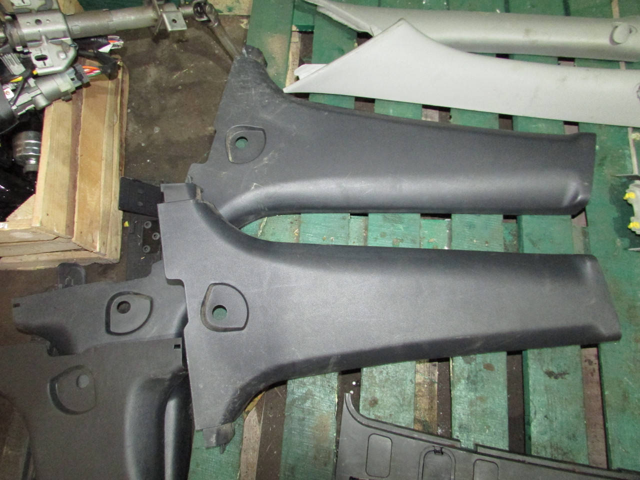

Обшивка стойки Hyundai Tucson 2004-2014 858452 858352