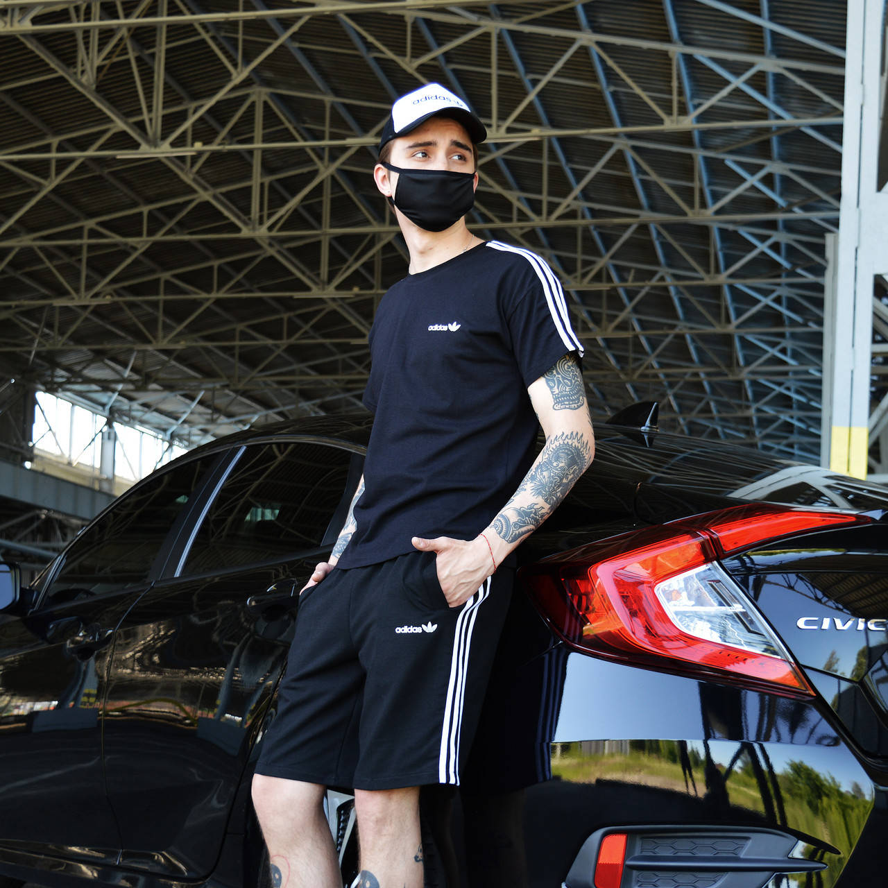 

Шорты Адидас Спринт черные с лампасами XS,S, M, L, XL, Черный
