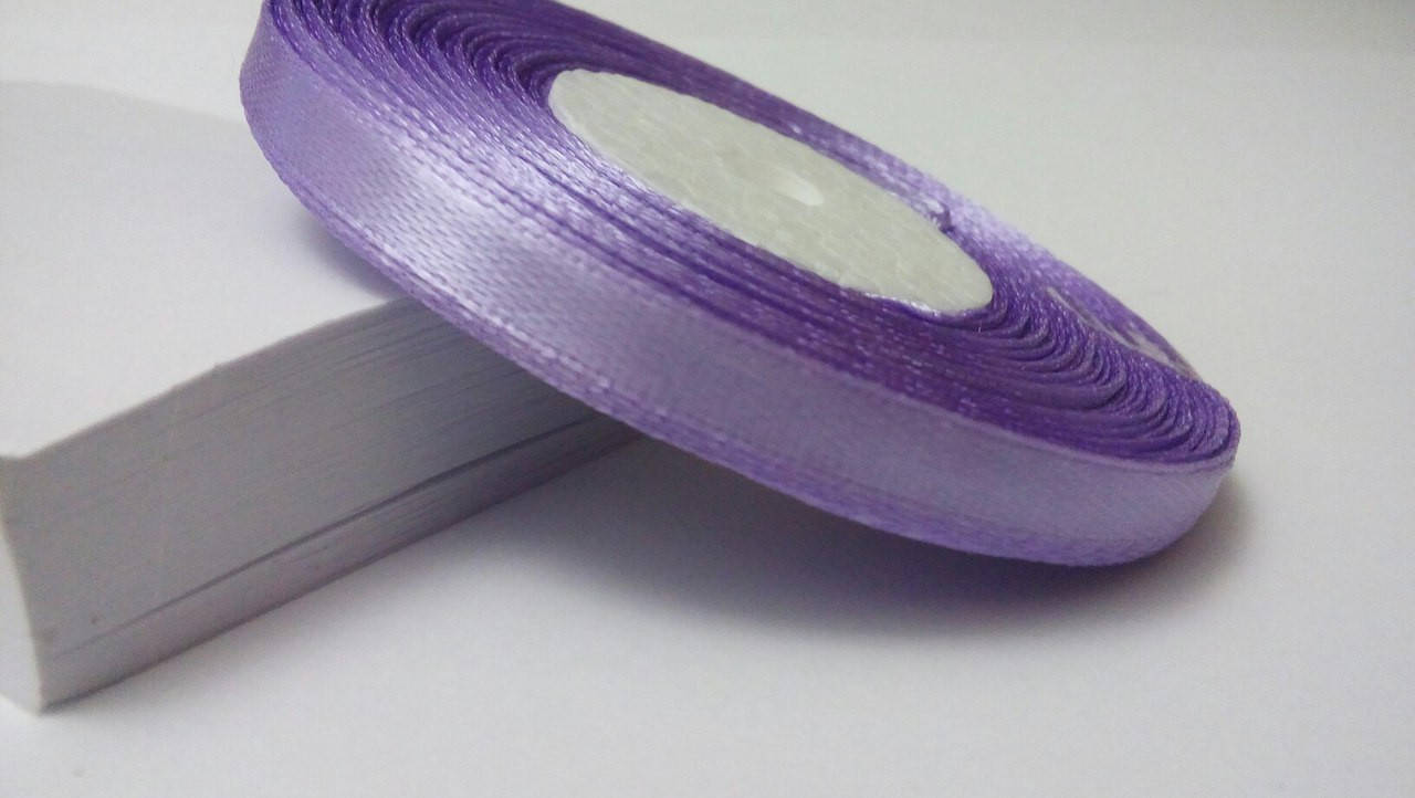 

Лента атласная 0,6 см №8 сиреневая (32 метра)