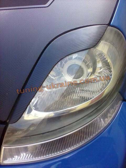 

Реснички на фары для Opel Vivaro 2001-2014, Черный