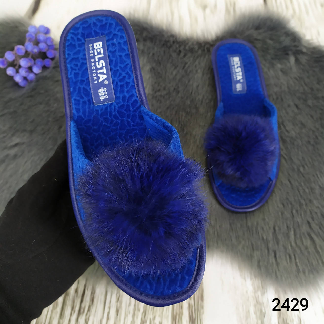 

Женские комнатные тапочки Белста синие с открытым носком и пушком, Синий