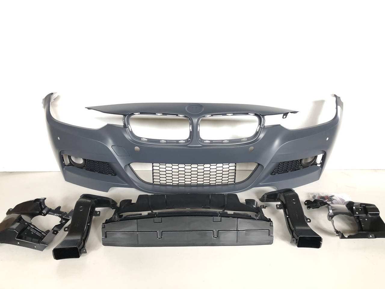 

Бампер передний BMW 3 series F30 F31 M-Tech (12-17) Тайвань (Под ПДК, Под ПТФ, Без Омывателя)