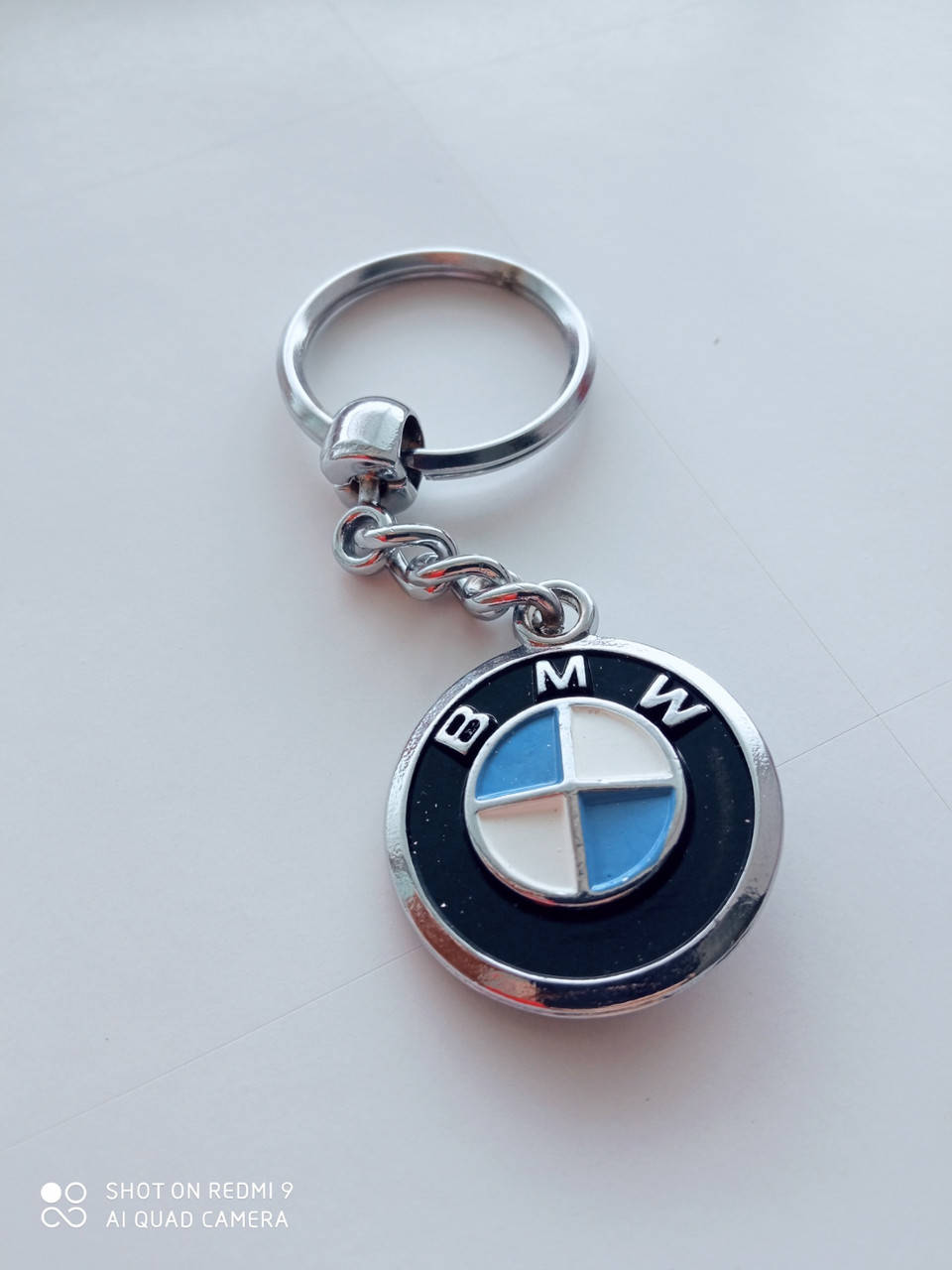 

Брелок автомобильный металлический BMW