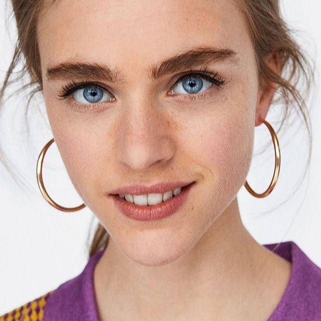 

Модні сережки-кільця "КОНГО"