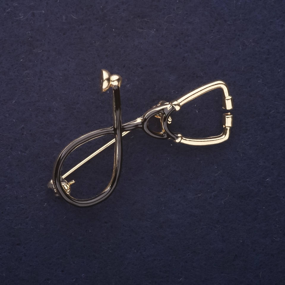 

Брошь Стетоскоп эмаль цвет черный 44х30мм золотистый металл