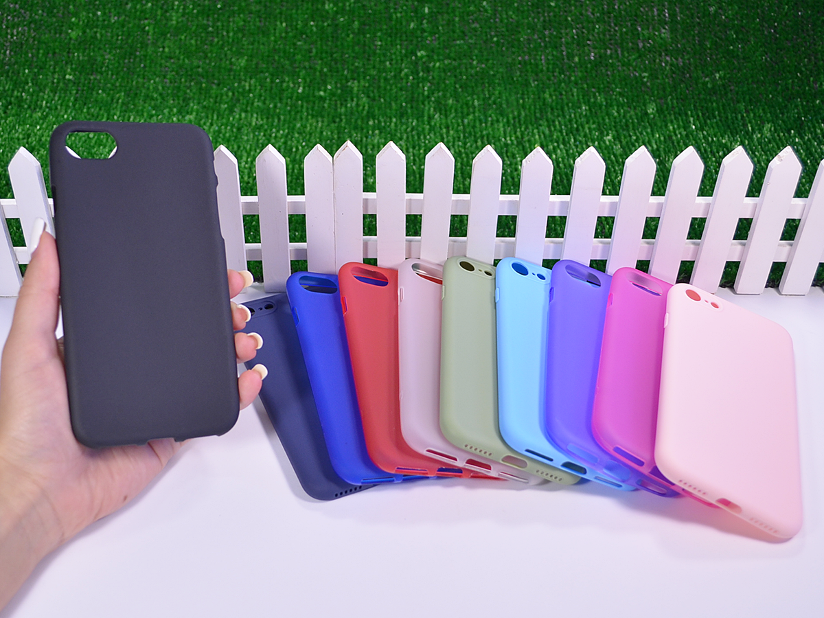 

Силиконовый бампер для Apple iPhone 7