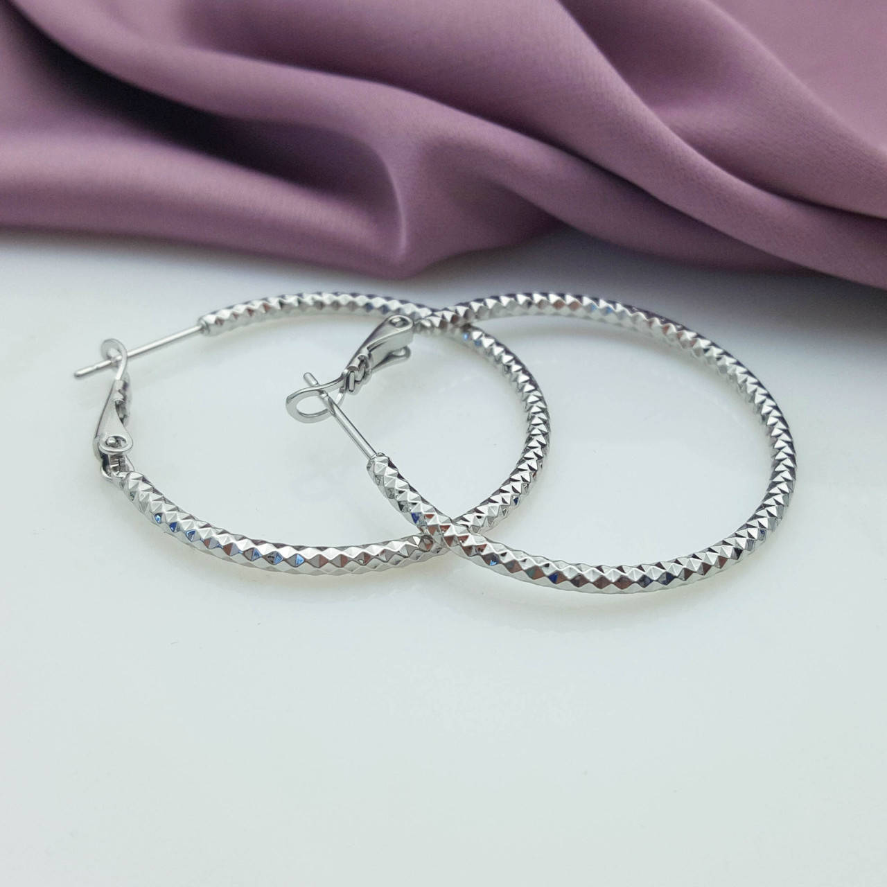 

Серьги родий, Кольца с резьбой, без камней, медсталь Xuping