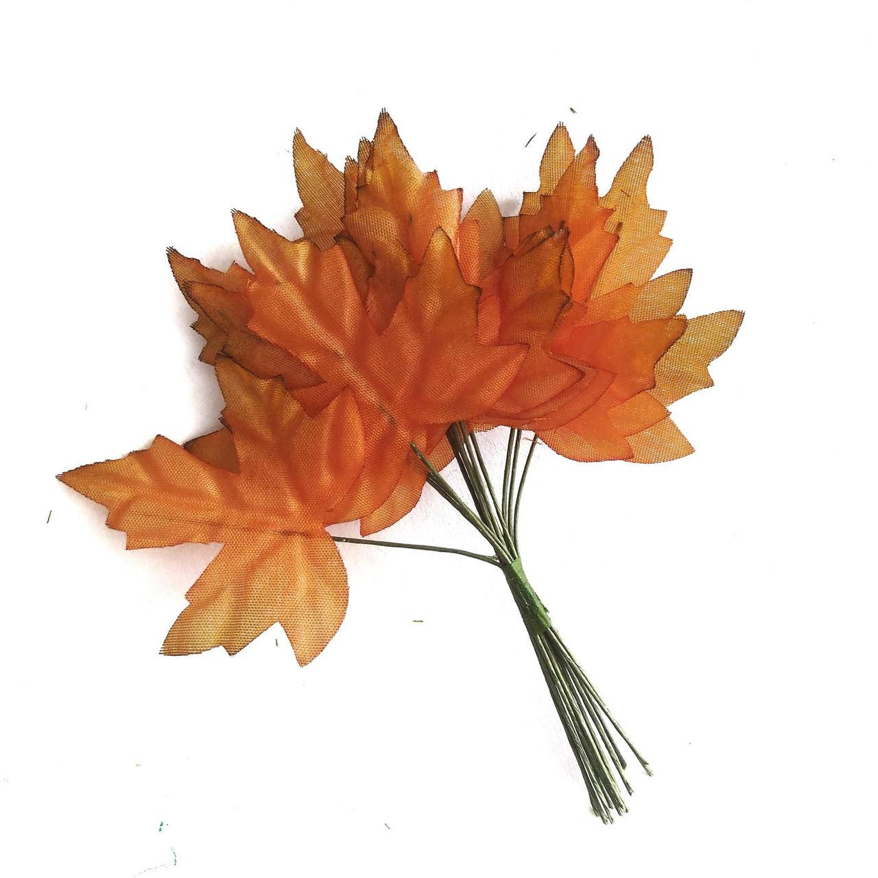 

Листики клена 5 см. 12 штук. Цвет оранжевый.