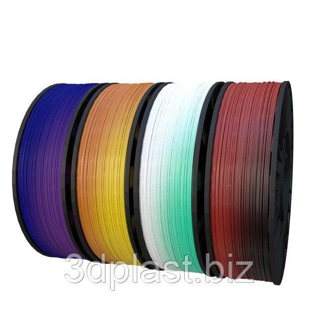 

CoPET (PETg) пластик 3Dplast филамент для 3D принтера 1.75 мм 0.85 кг, случайный цвет