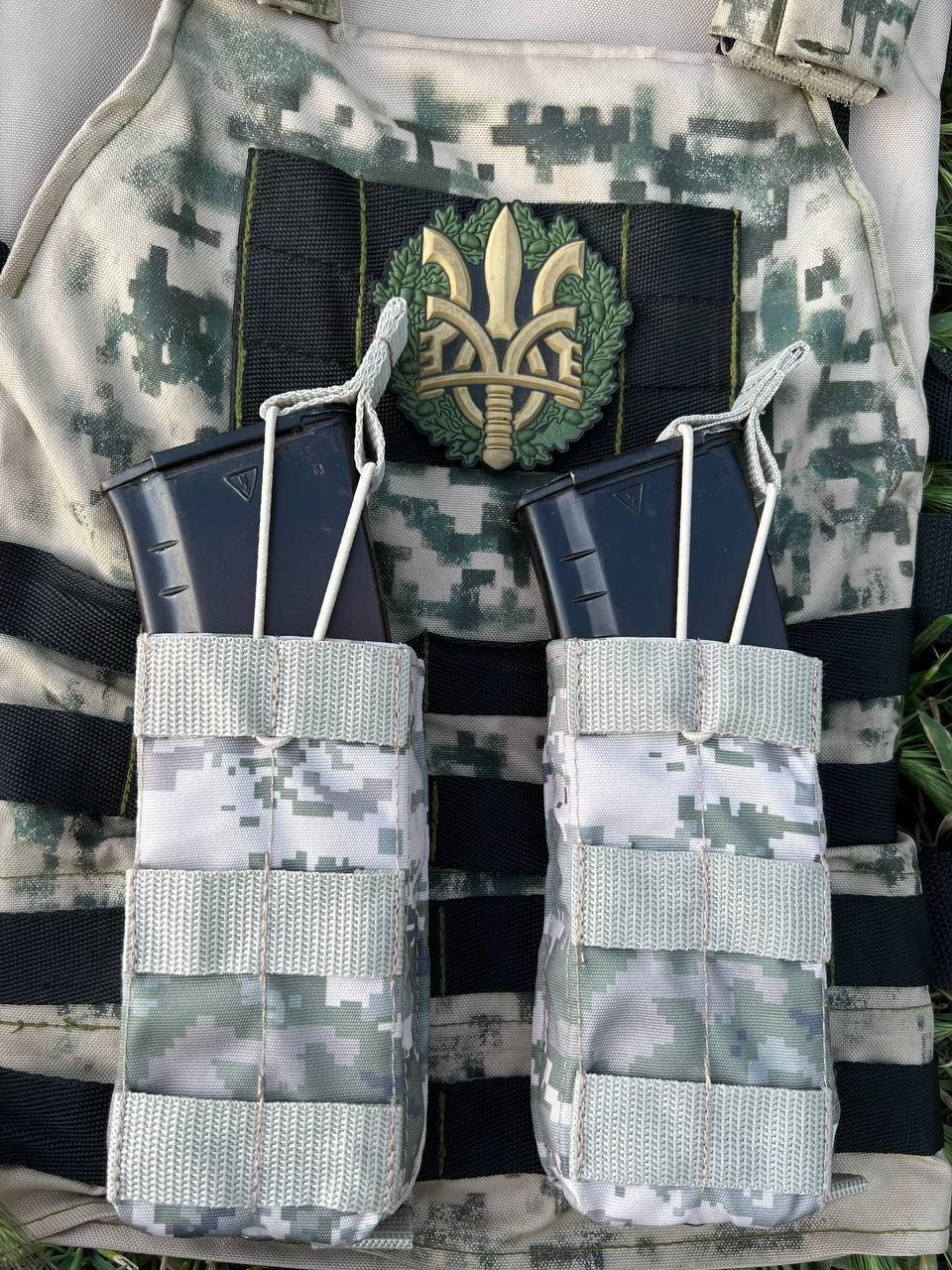 

Подсумок магазинный одинарный АК Cordura Пиксель MOLLE