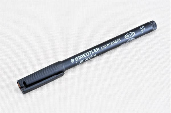 

Маркер перманентный водостойкий Staedtler Pancolor 303F чорний, красный, синий - 0,6 мм