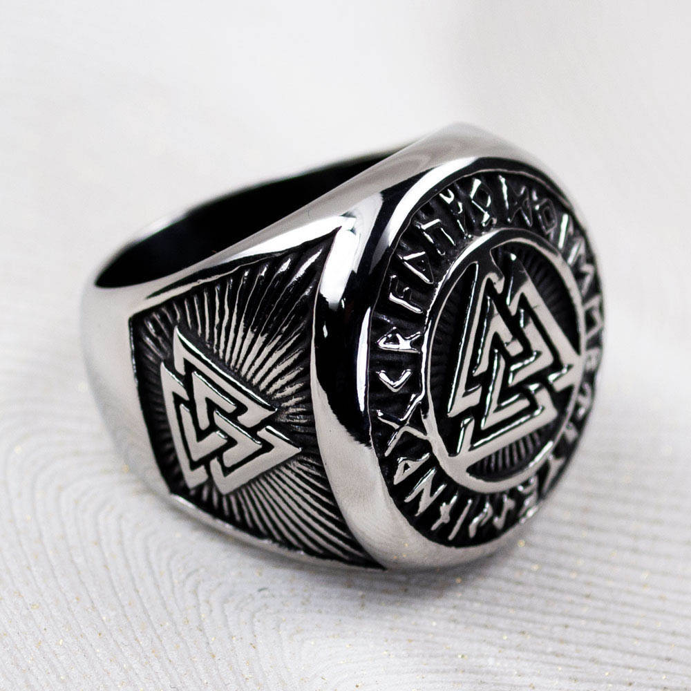 

Перстень APST-82 VALKNUT