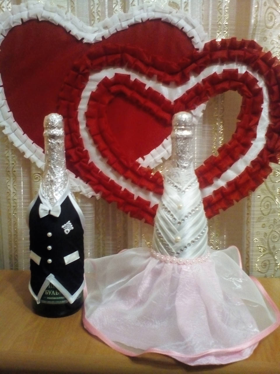 

Одежда для "жениха и невесты"№ 143на бутылку