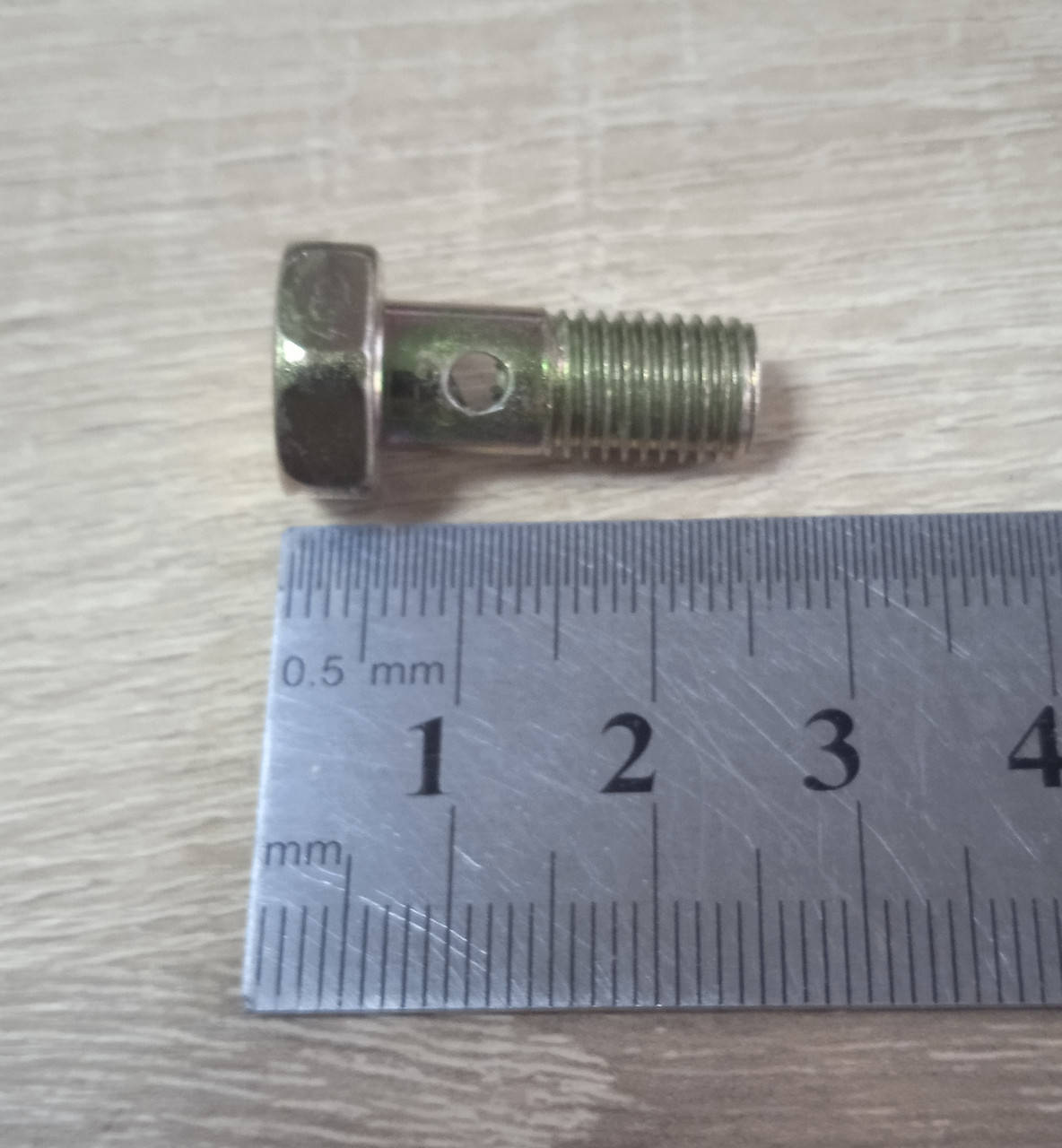 

Болт-штуцер М8Х1 (1 отв)