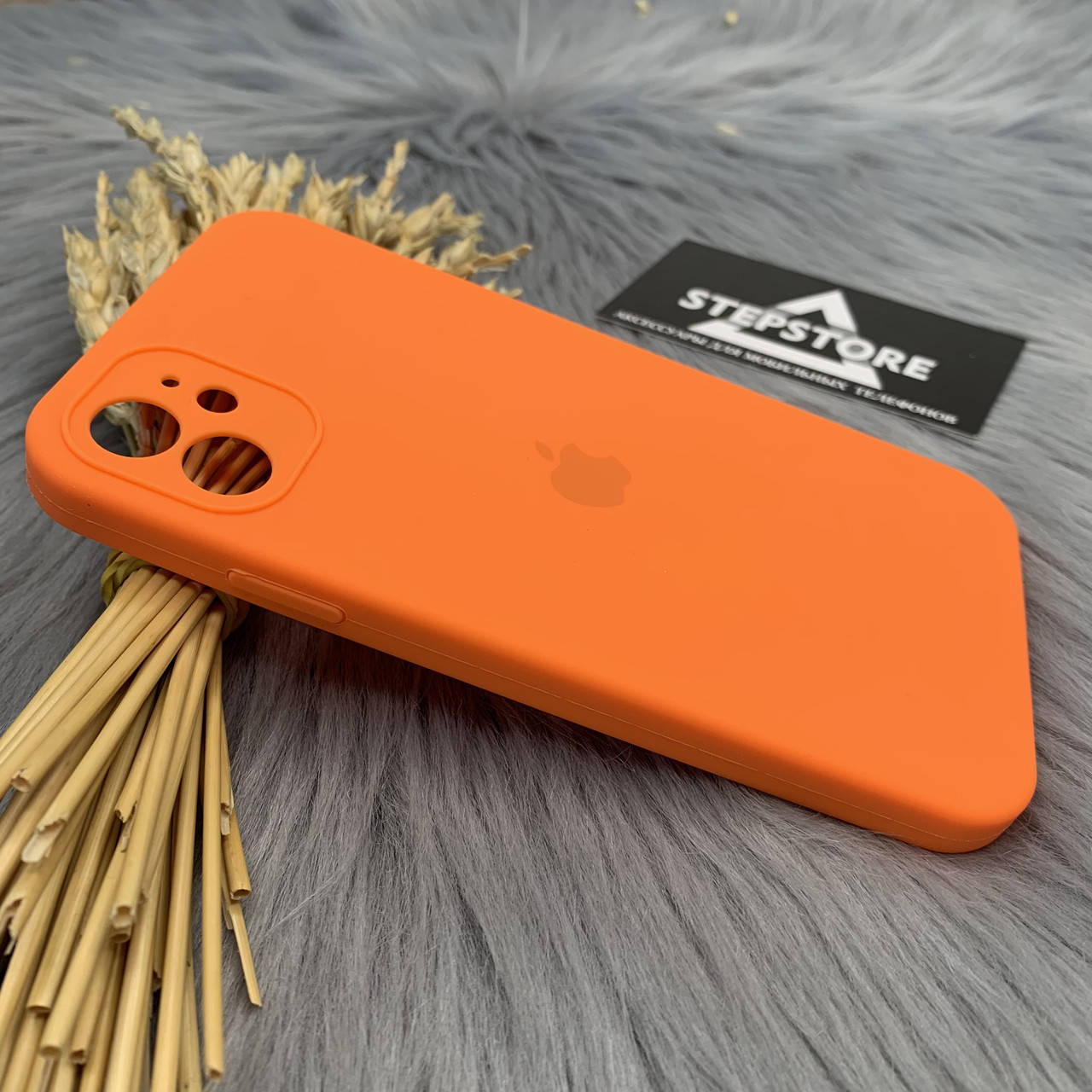 

Чехол КВАДРАТНЫЙ Silicone case Full camera 360 для iPhone 11 6.1 с микрофиброй Square закрытым низом камерой 10. Bright orange