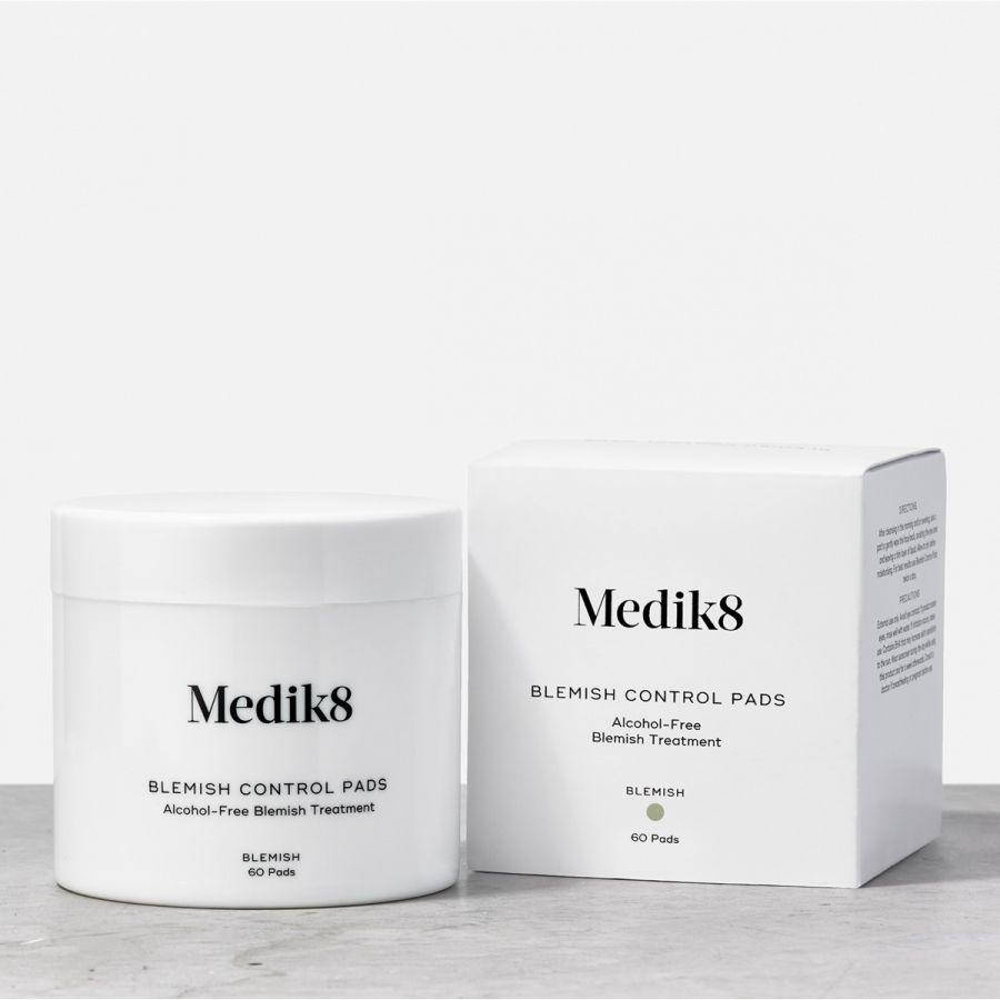 

Medik8 Blemish Control Pads Подушечки с салициловой кислотой для проблемной кожи